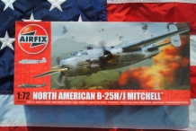 images/productimages/small/North American B-25HJ MITCHELL Airfix A04005A voor.jpg